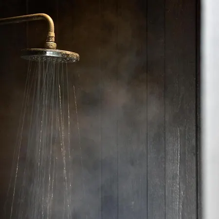 3 Bedroom Lovely In 펜션