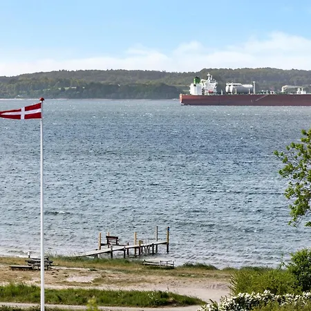 펜션 3 Bedroom Lovely In *