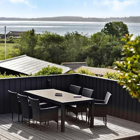 펜션 3 Bedroom Lovely In *