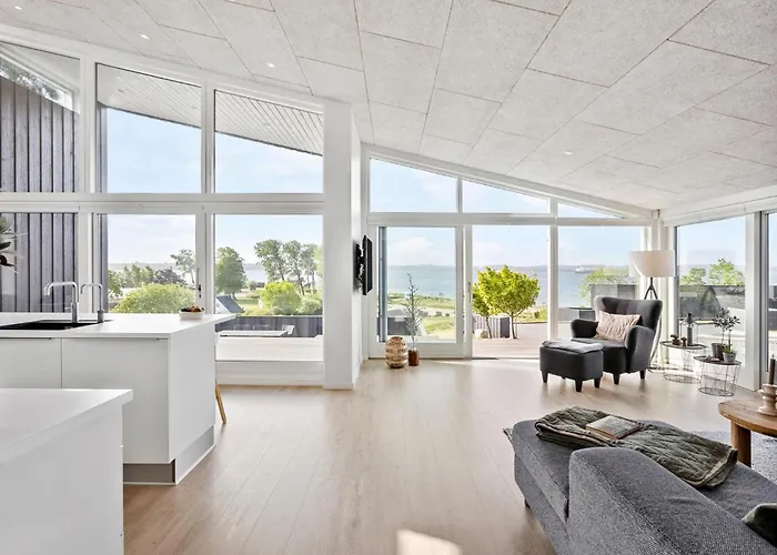 3 Bedroom Lovely In Ferienhaus